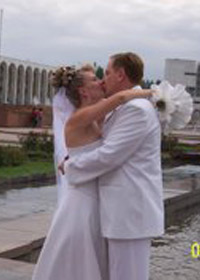 Julia and Kenneth's engagement was very solemn and tender.